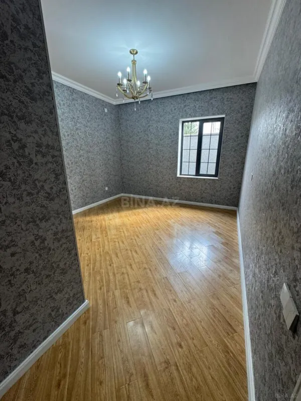 Satılır 4 otaqlı həyət evi 200 m²