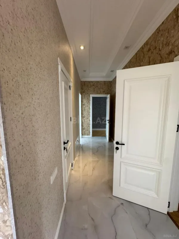 Satılır 4 otaqlı həyət evi 200 m²