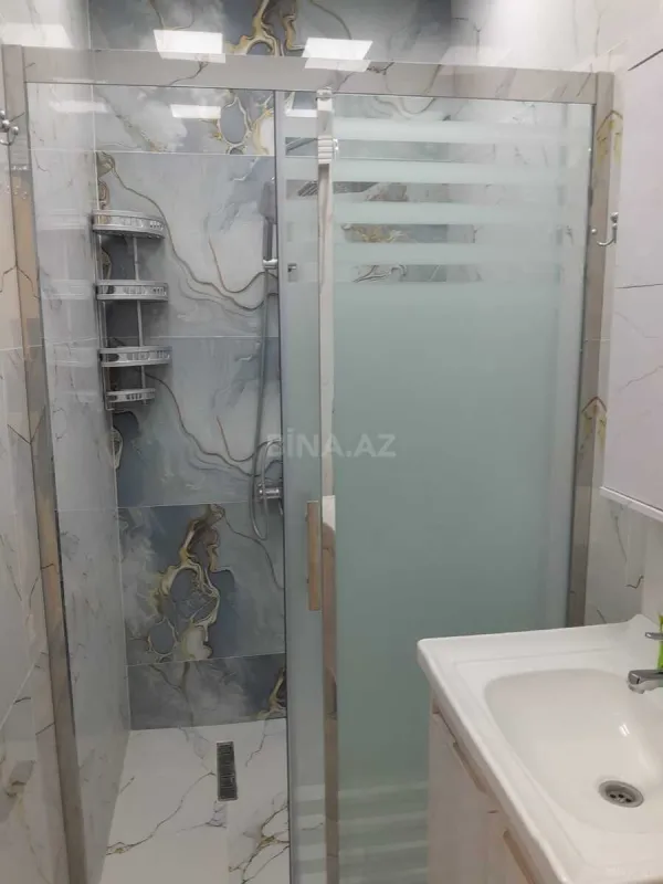 Kirayə verilir 2 otaqlı mənzil 65 m²