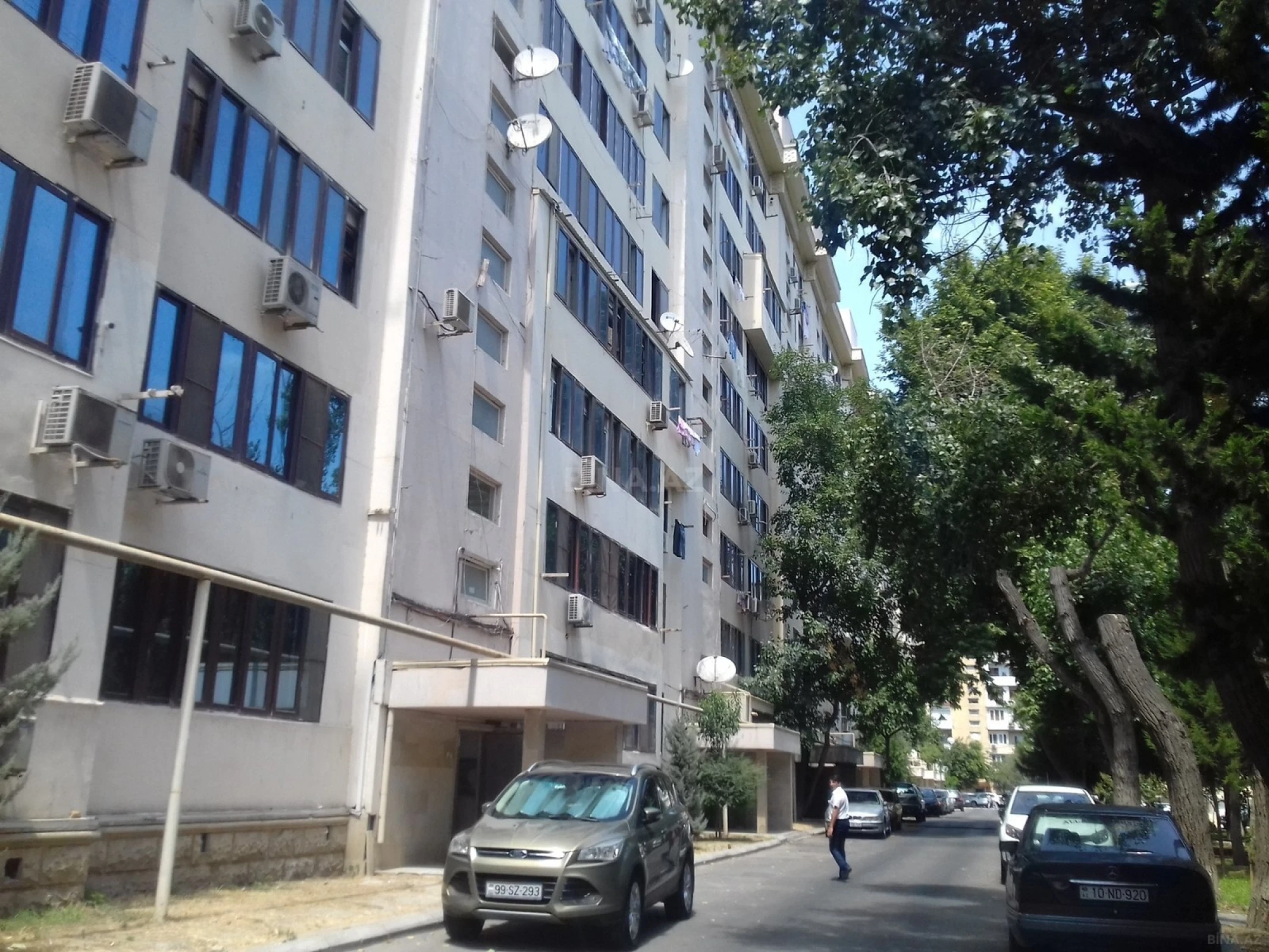 Kirayə verilir 2 otaqlı mənzil 65 m²