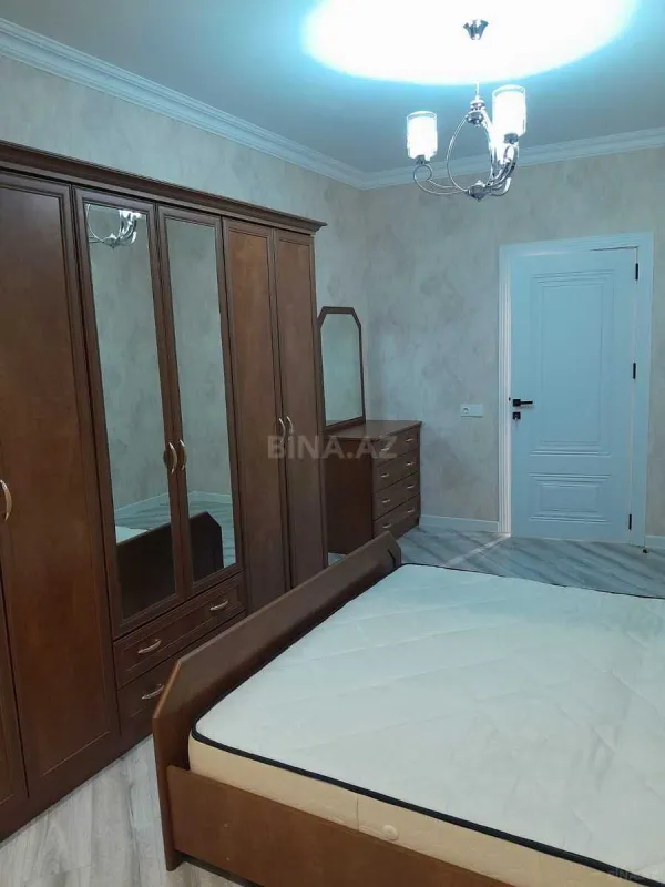 Kirayə verilir 2 otaqlı mənzil 65 m²