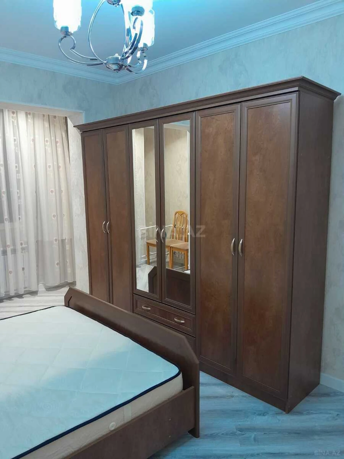 Kirayə verilir 2 otaqlı mənzil 65 m²