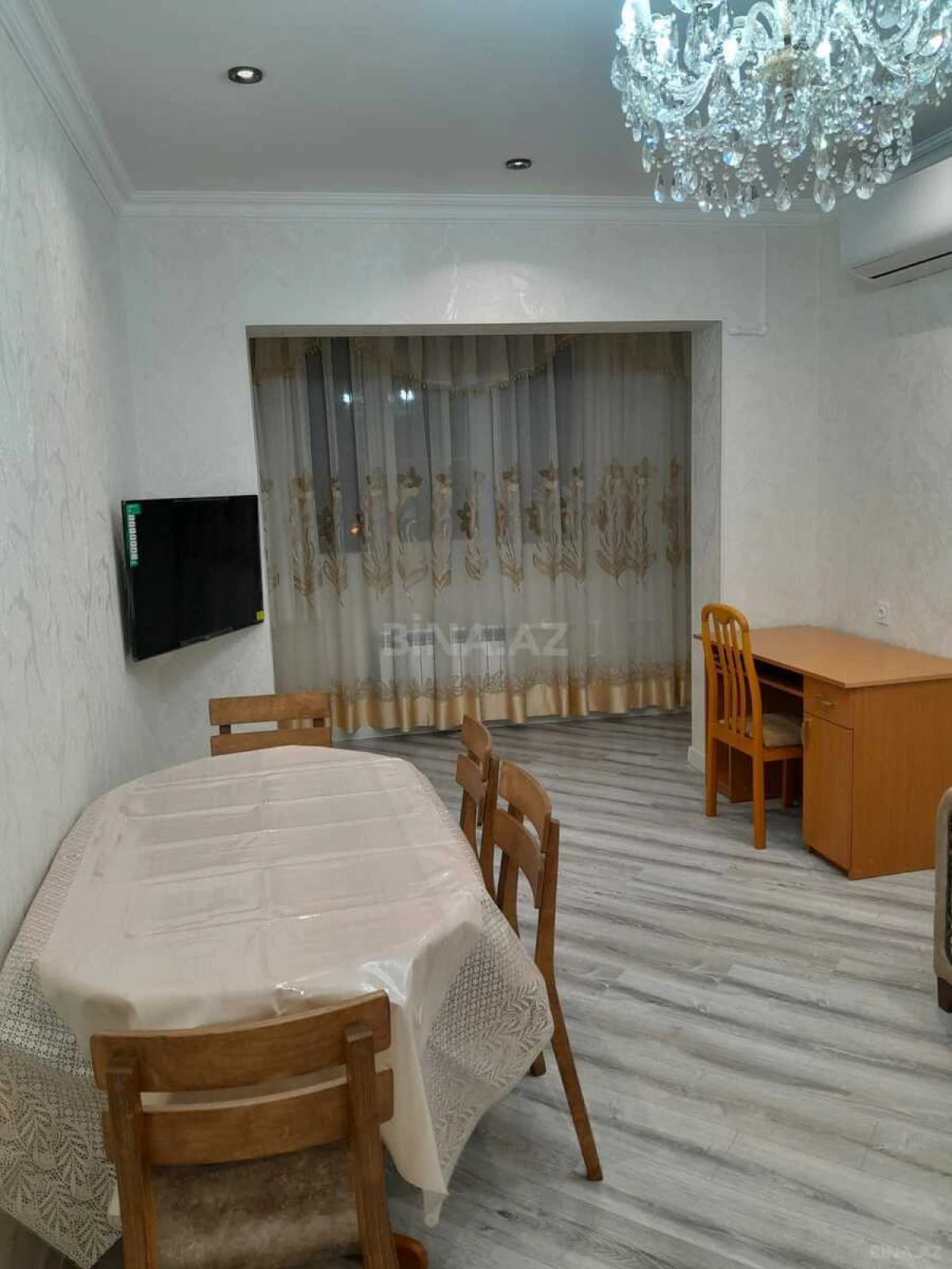 Kirayə verilir 2 otaqlı mənzil 65 m²