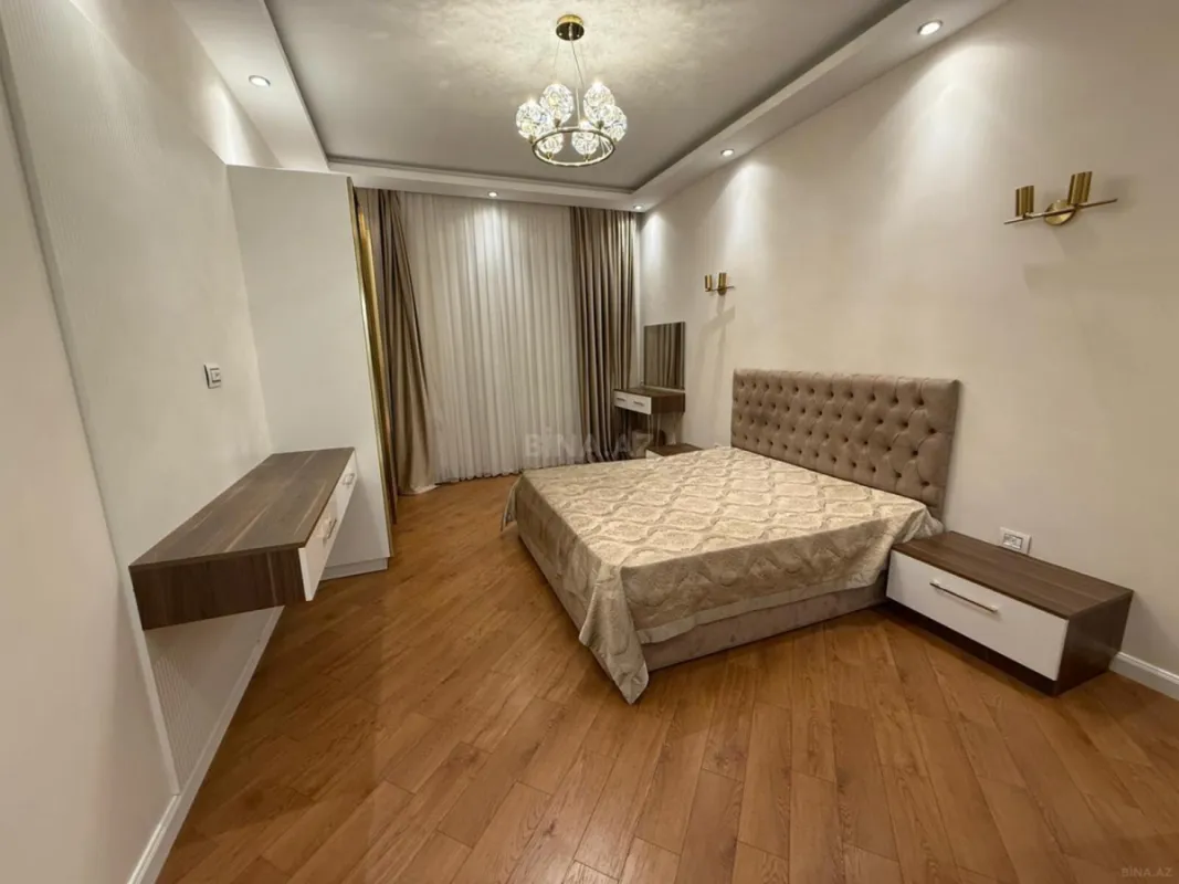 Kirayə verilir 3 otaqlı mənzil 130 m²