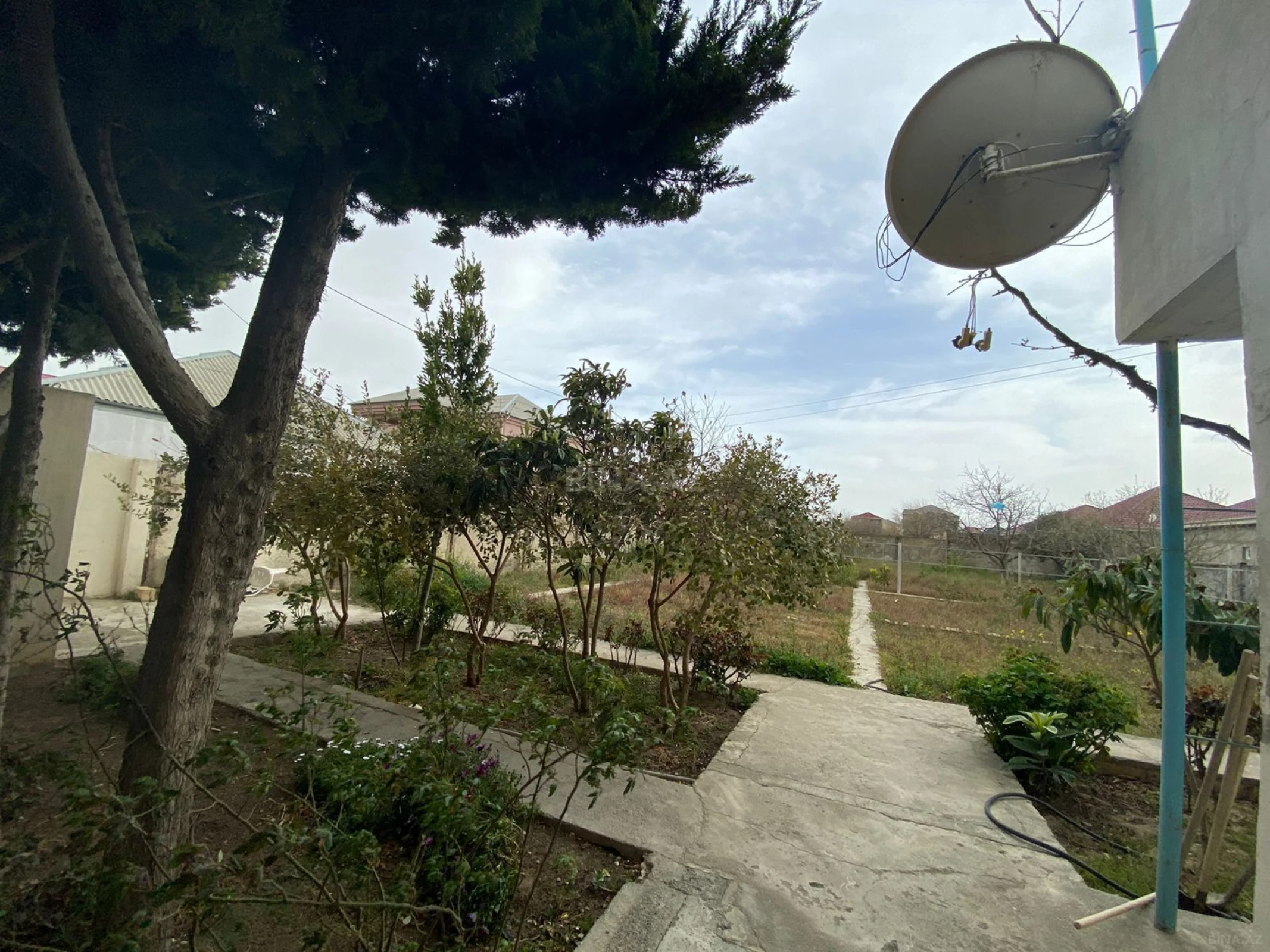 Satılır 7 otaqlı həyət evi 260 m²