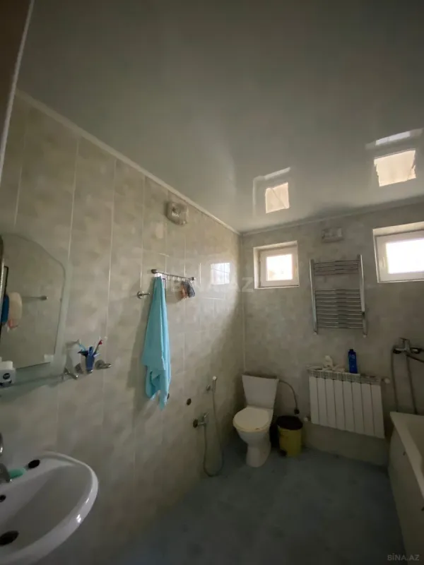 Satılır 7 otaqlı həyət evi 260 m²