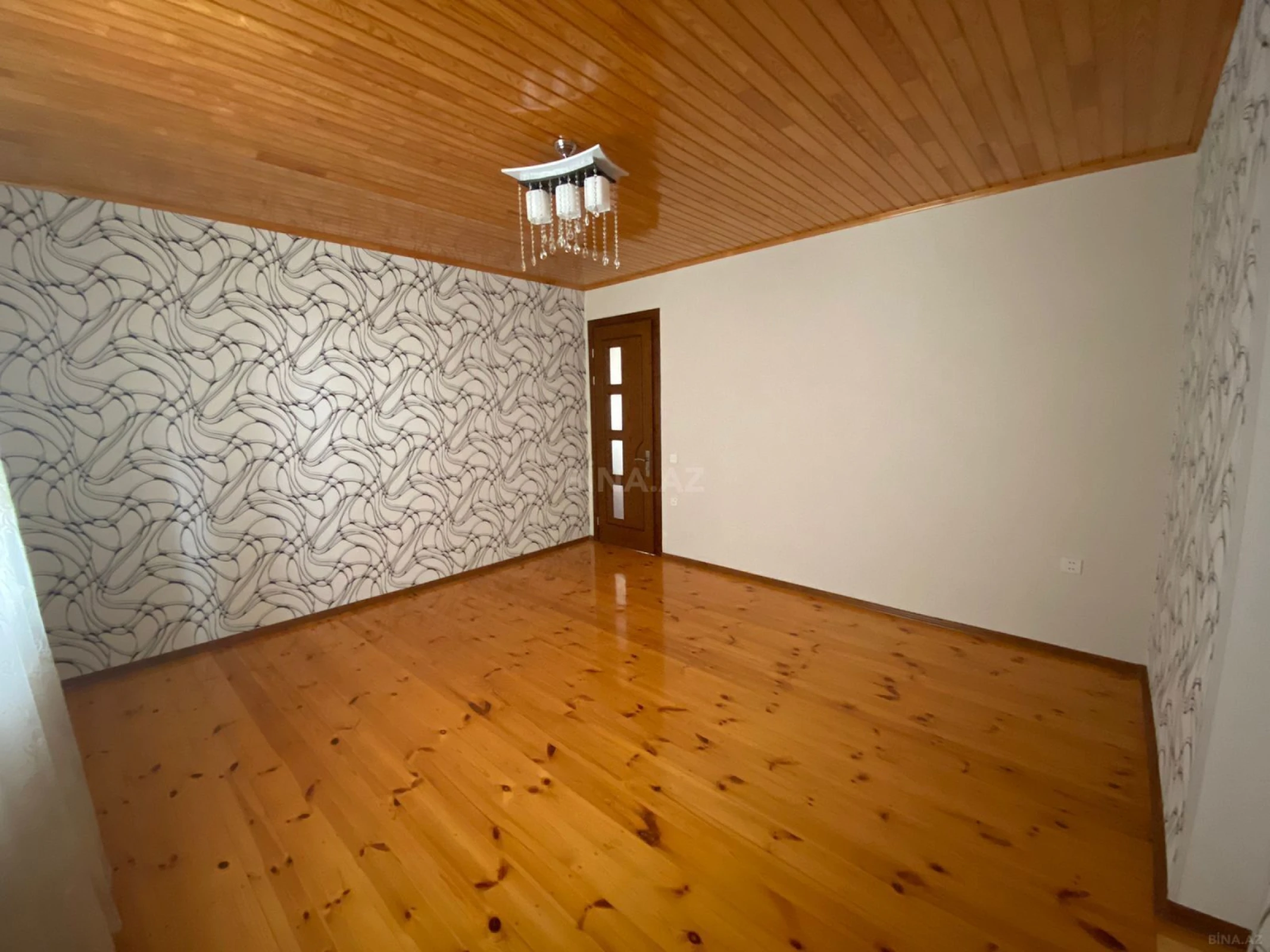 Satılır 7 otaqlı həyət evi 260 m²