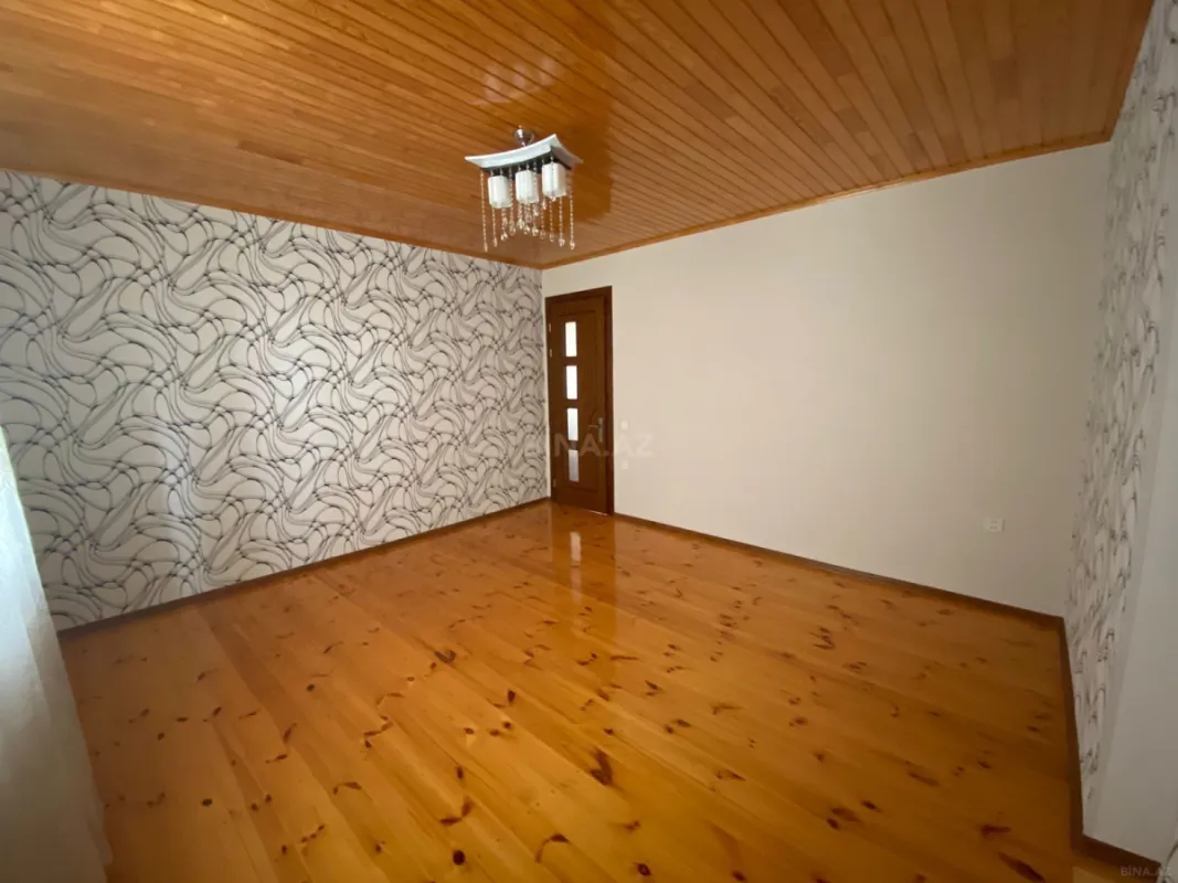 Satılır 7 otaqlı həyət evi 260 m²