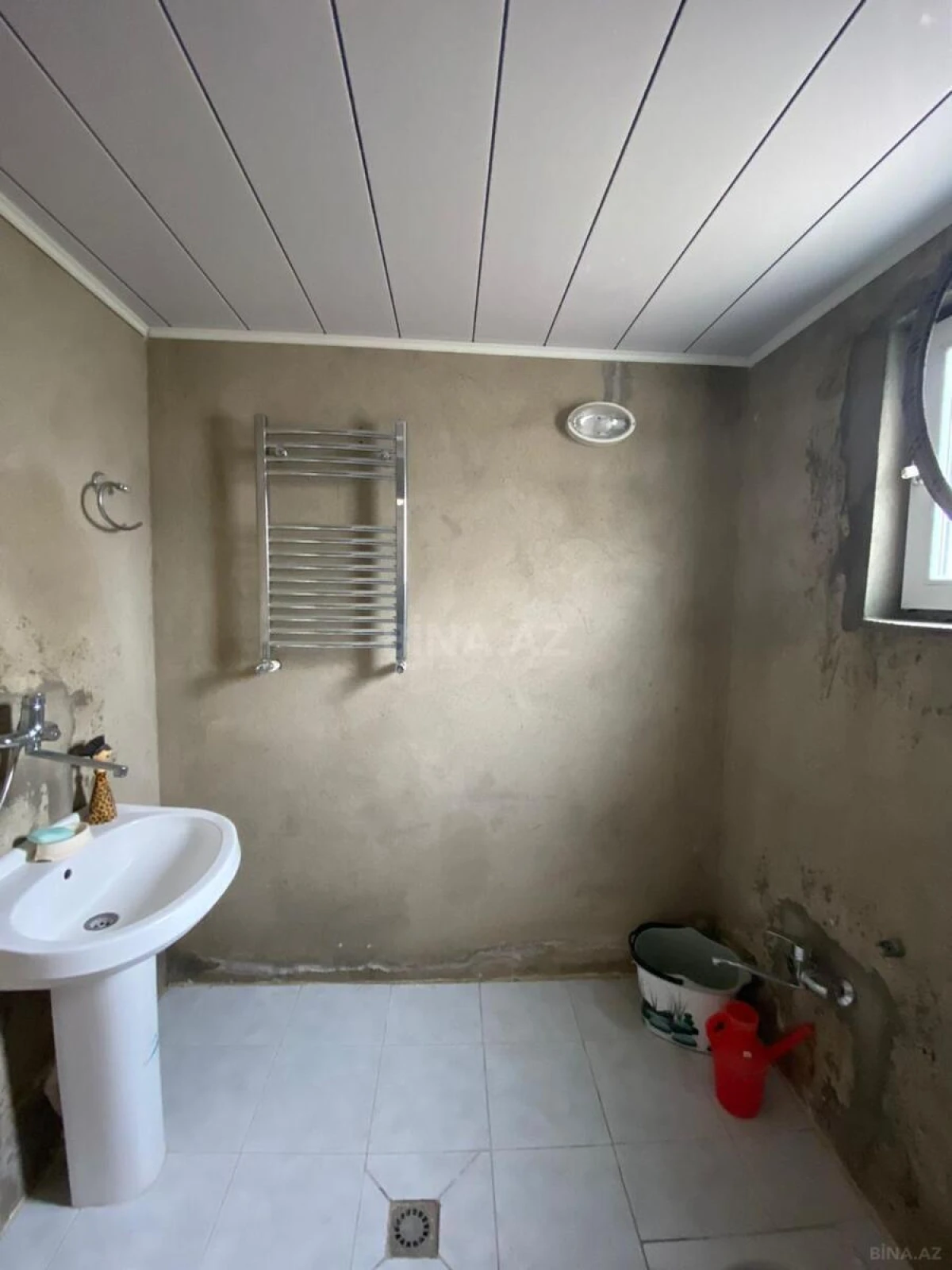 Satılır 7 otaqlı həyət evi 260 m²