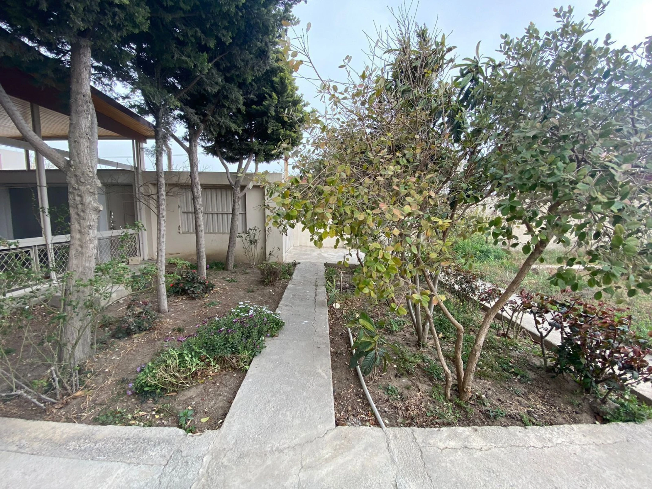 Satılır 7 otaqlı həyət evi 260 m²