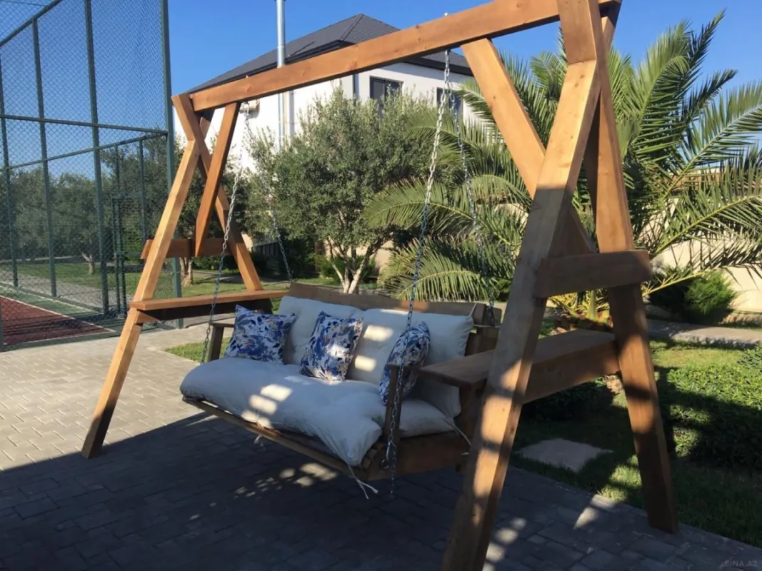 Kirayə verilir 6 otaqlı həyət evi 360 m²