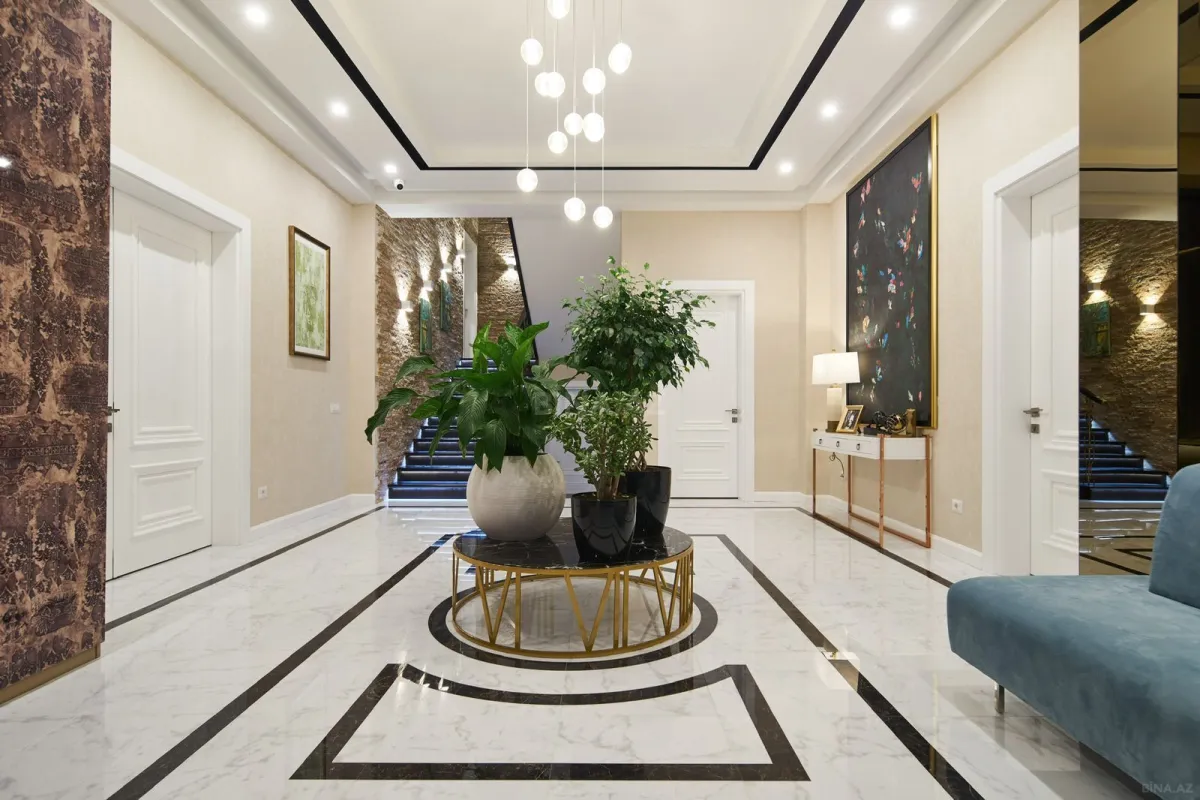 Kirayə verilir 6 otaqlı həyət evi 360 m²