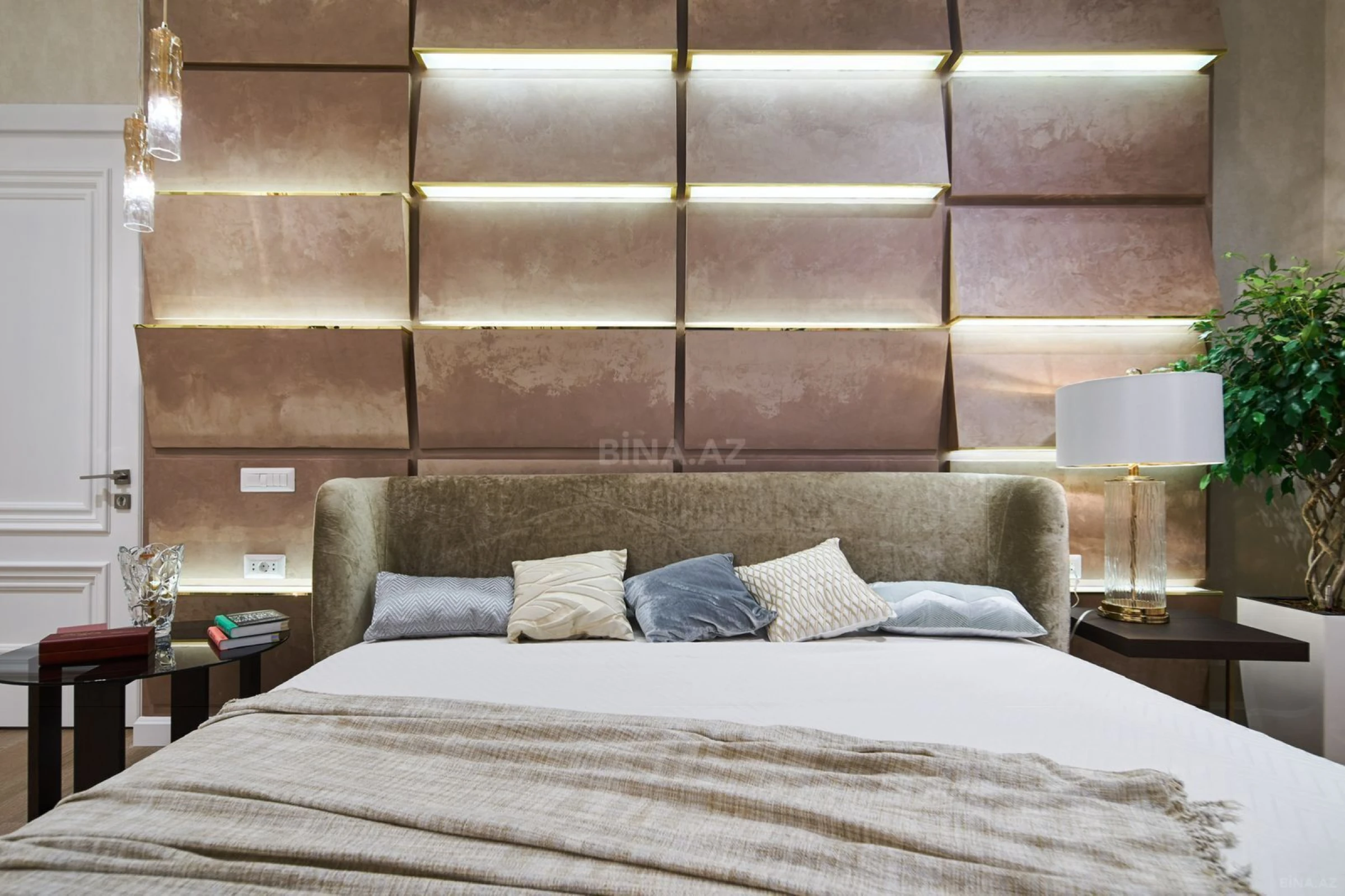 Kirayə verilir 6 otaqlı həyət evi 360 m²