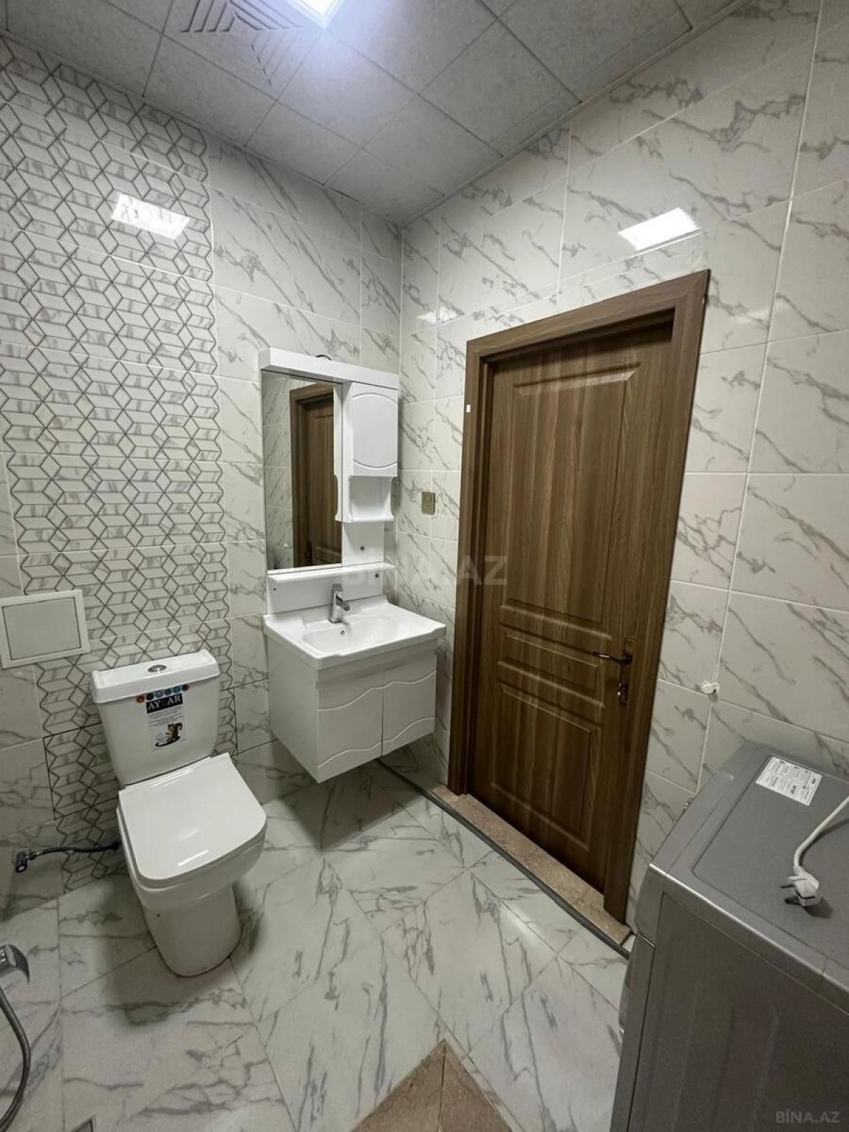 Satılır 2 otaqlı mənzil 60 m²