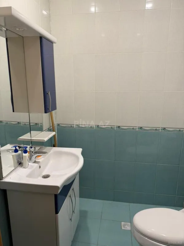 Kirayə verilir 3 otaqlı mənzil 125 m²