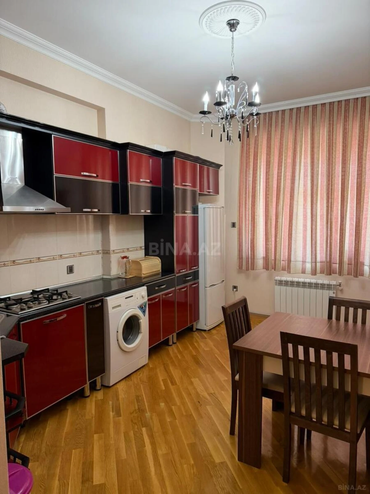 Kirayə verilir 3 otaqlı mənzil 125 m²