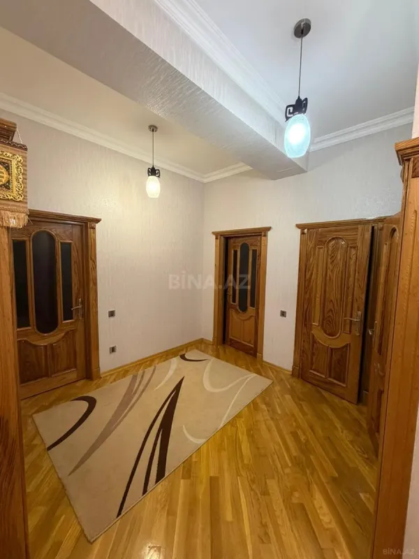 Kirayə verilir 3 otaqlı mənzil 125 m²