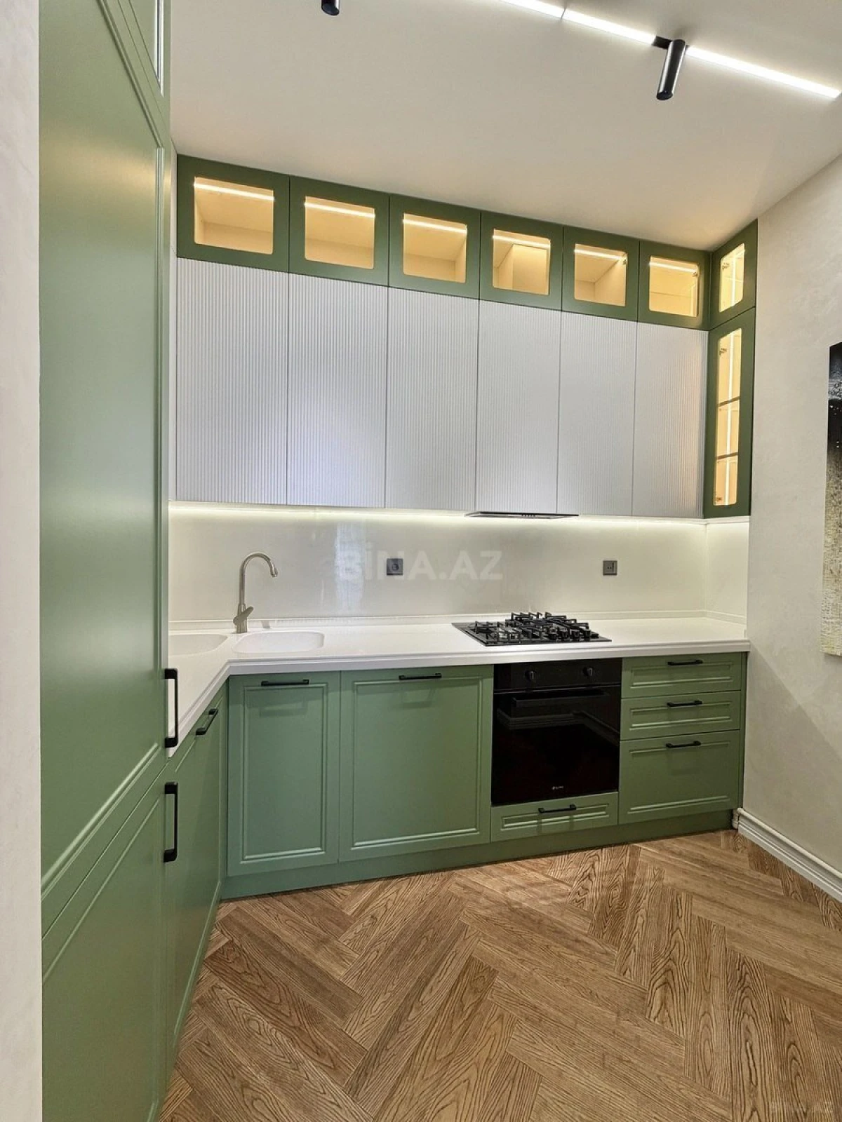 Satılır 2 otaqlı mənzil 63 m²