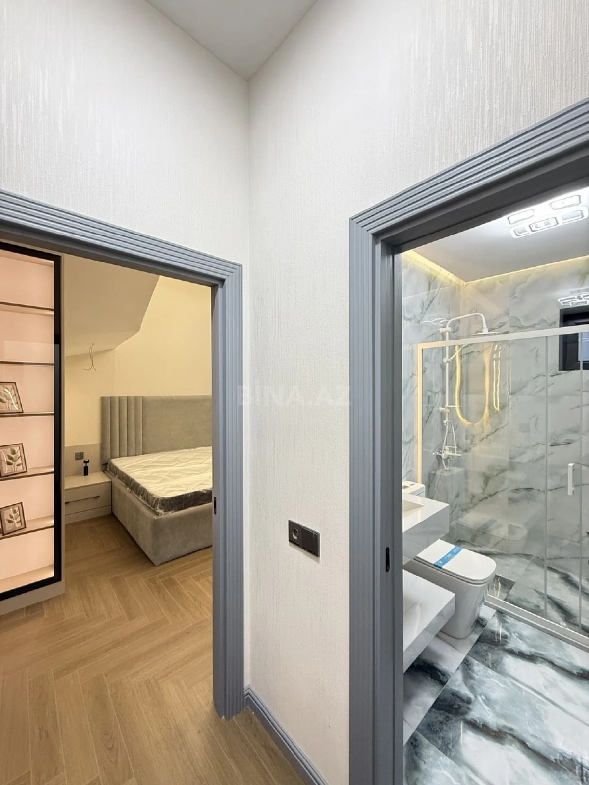 Satılır 5 otaqlı həyət evi 240 m²