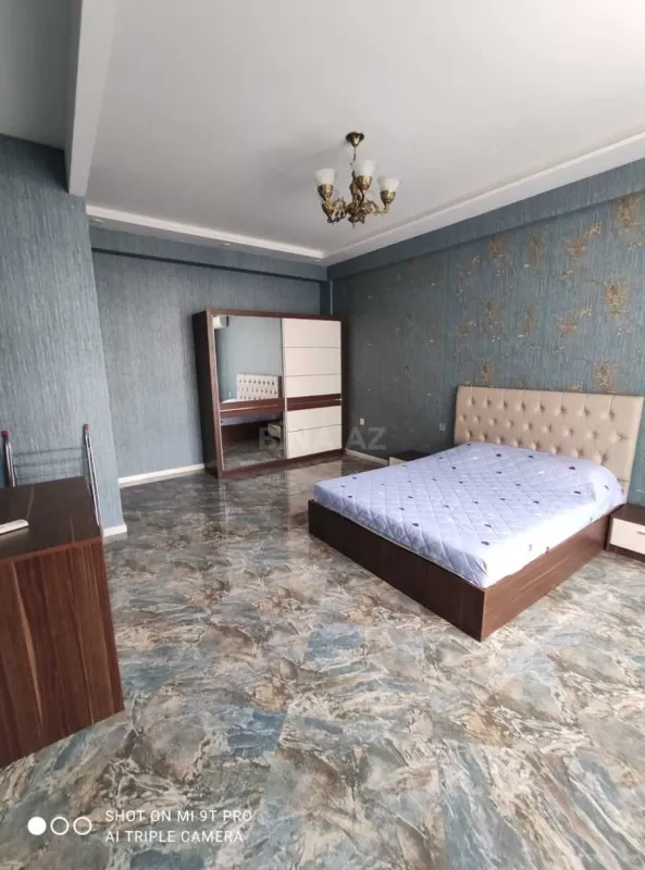 Kirayə verilir 2 otaqlı mənzil 90 m²