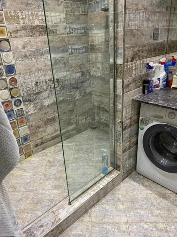 Kirayə verilir 2 otaqlı mənzil 90 m²