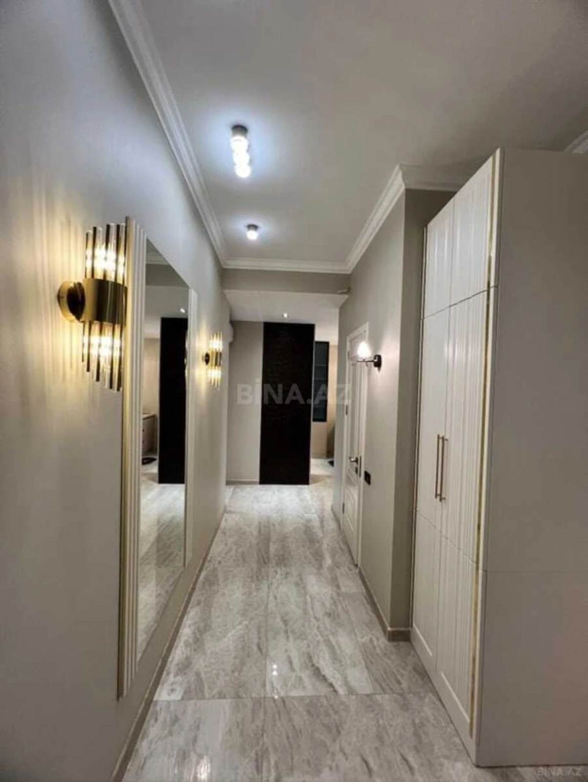 Kirayə verilir 3 otaqlı mənzil 105 m²