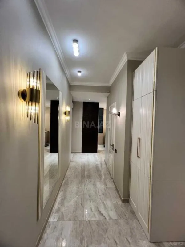 Kirayə verilir 3 otaqlı mənzil 105 m²
