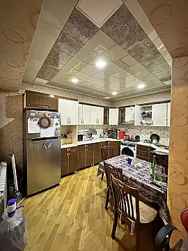 Satılır 3 otaqlı mənzil 110 m²