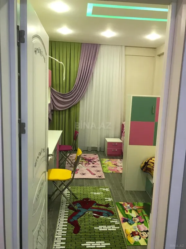 Satılır 3 otaqlı mənzil 123 m²
