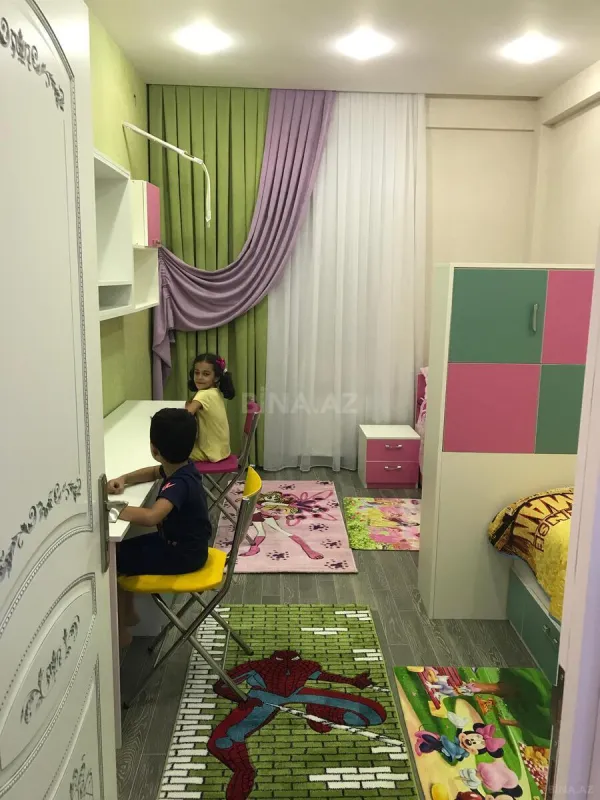 Satılır 3 otaqlı mənzil 123 m²