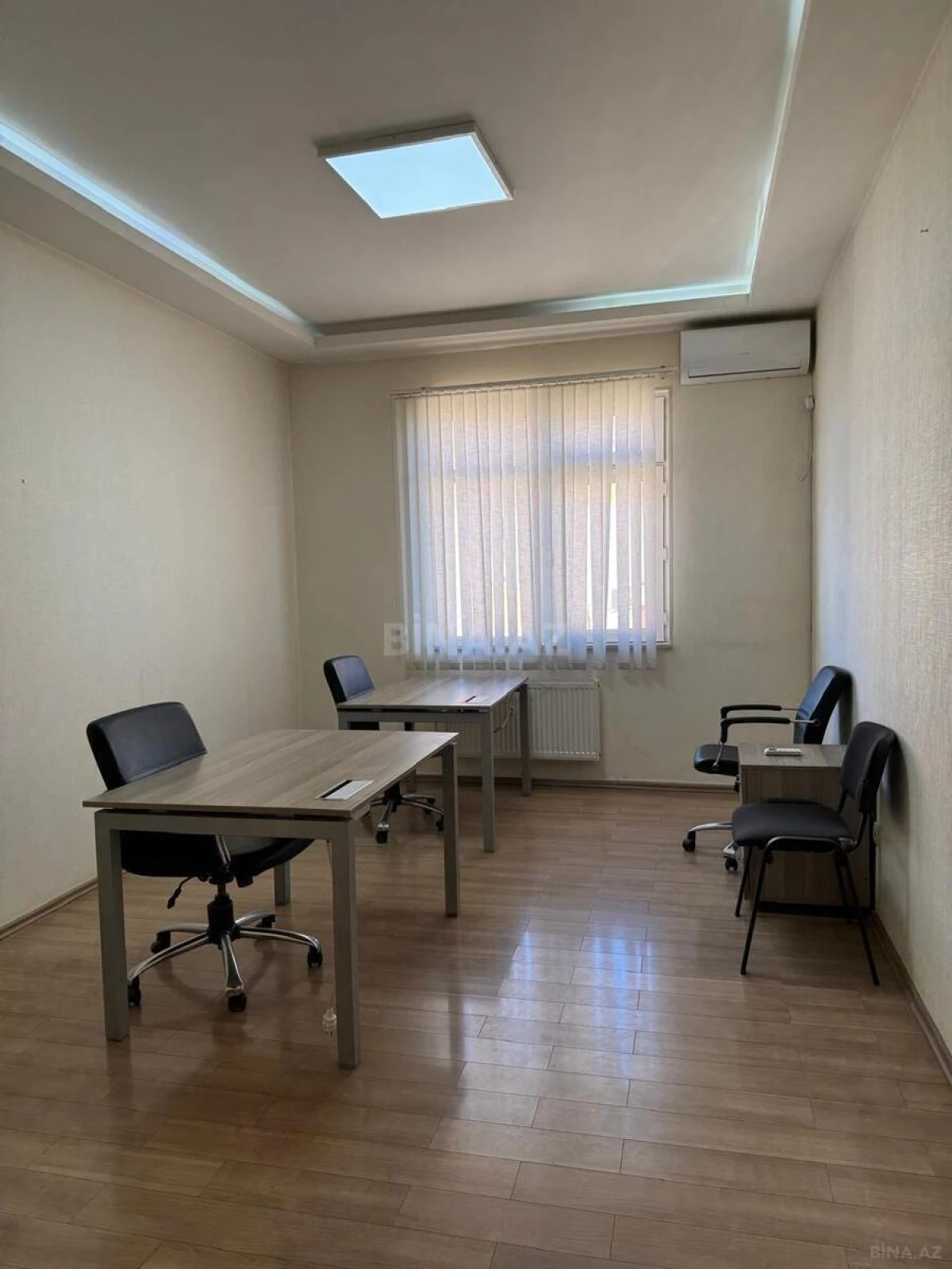 Kirayə verilir 1 otaqlı ofis 38 m²