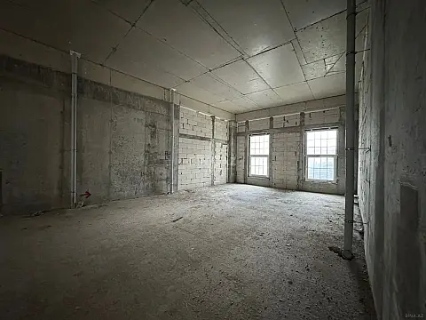 Satılır 3 otaqlı mənzil 142 m²