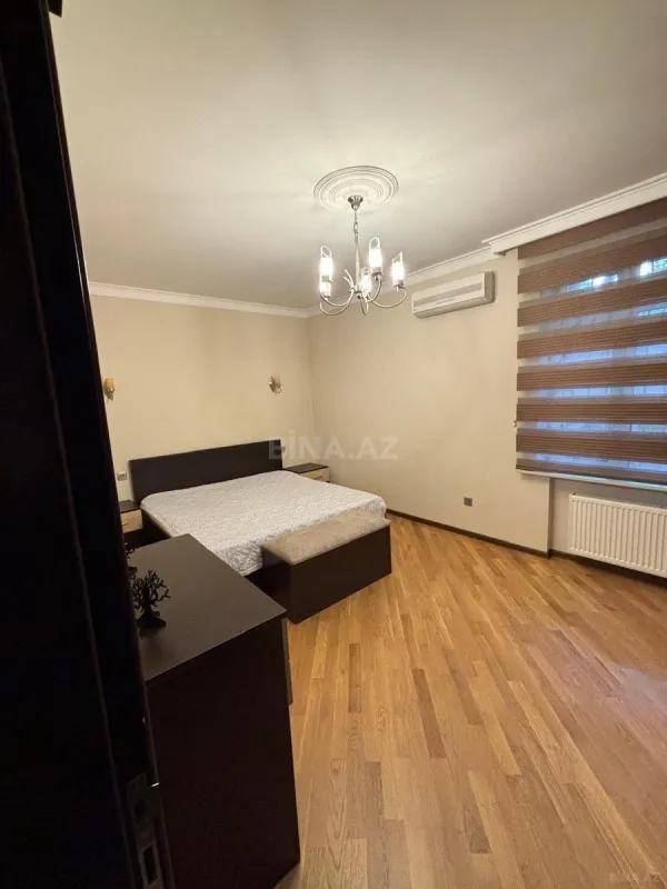 Kirayə verilir 3 otaqlı mənzil 110 m²