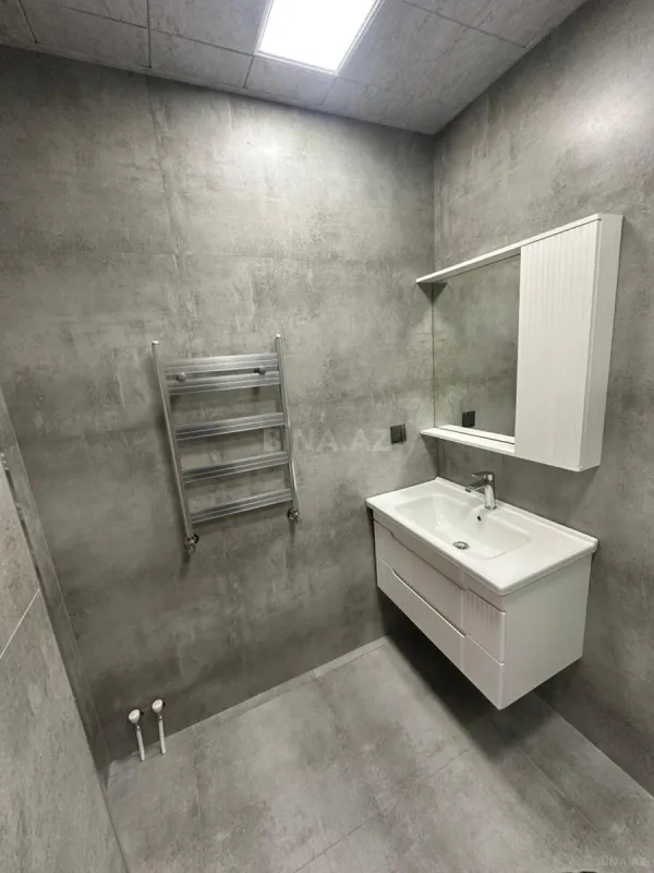 Satılır 3 otaqlı mənzil 91 m²