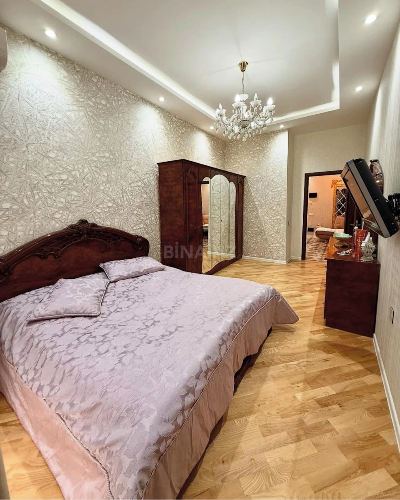 Satılır 2 otaqlı mənzil 83.1 m²