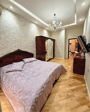 Satılır 2 otaqlı mənzil 83.1 m²