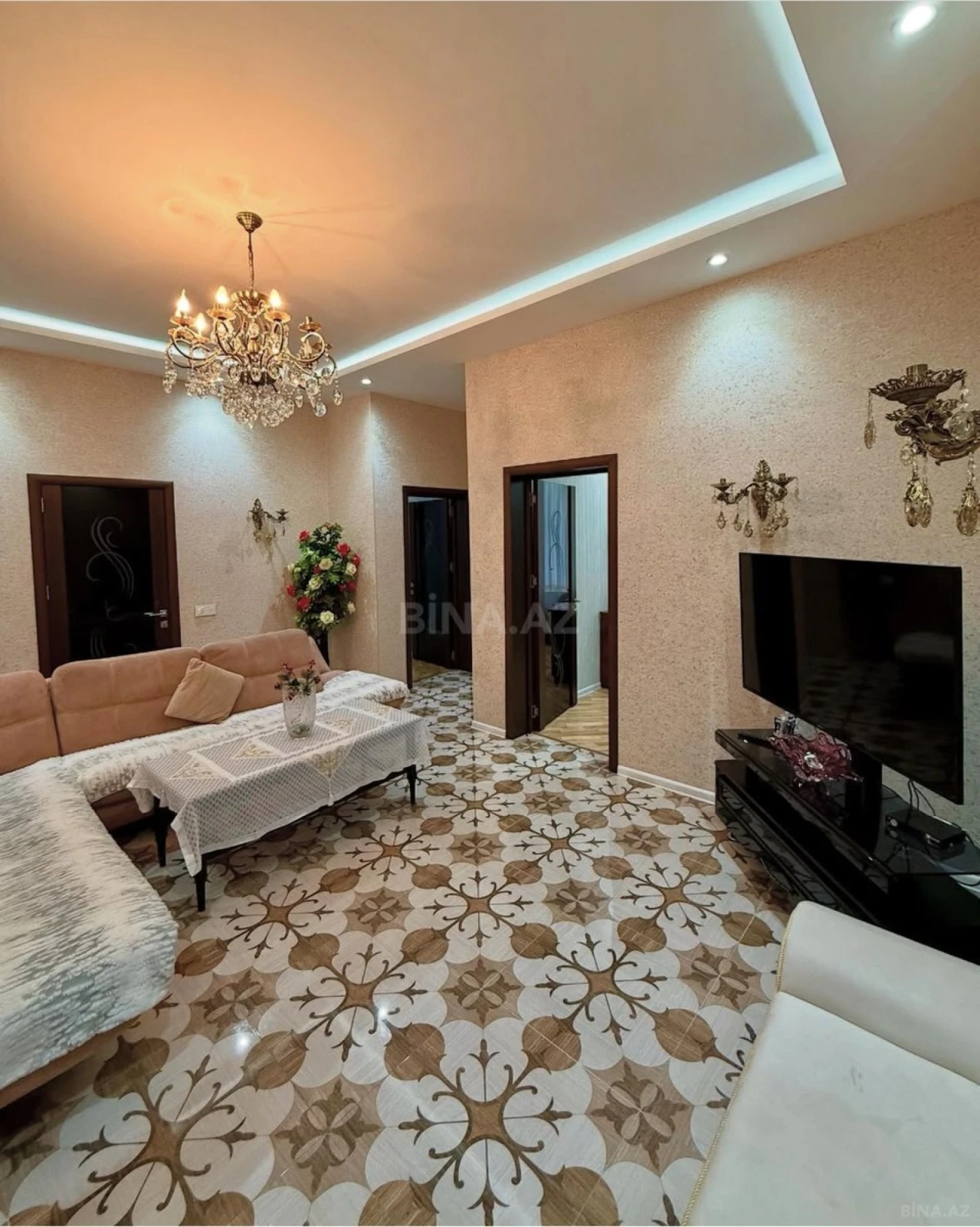 Satılır 2 otaqlı mənzil 83.1 m²