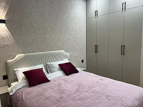 Kirayə verilir 2 otaqlı mənzil 70 m²