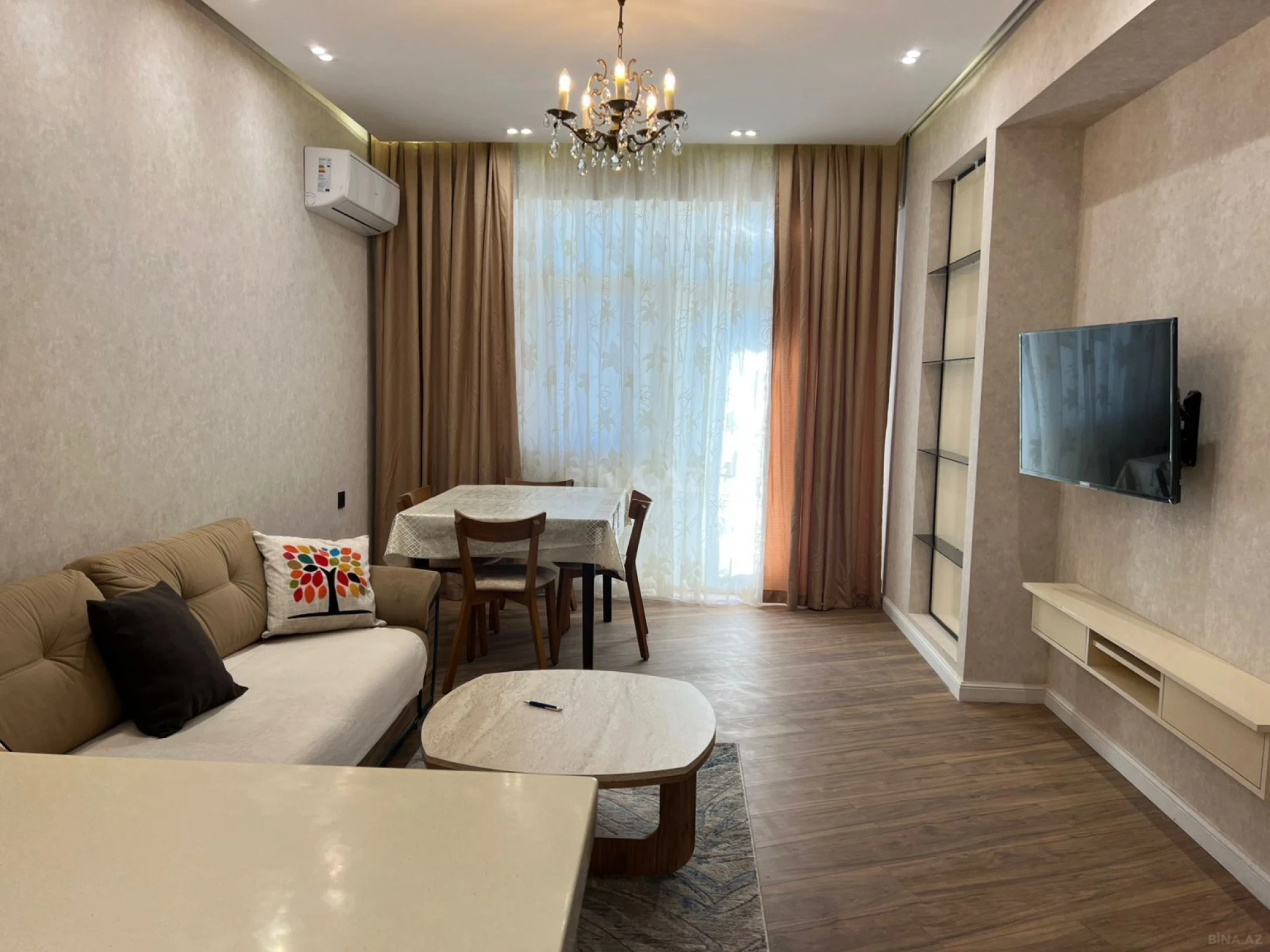 Kirayə verilir 2 otaqlı mənzil 70 m²
