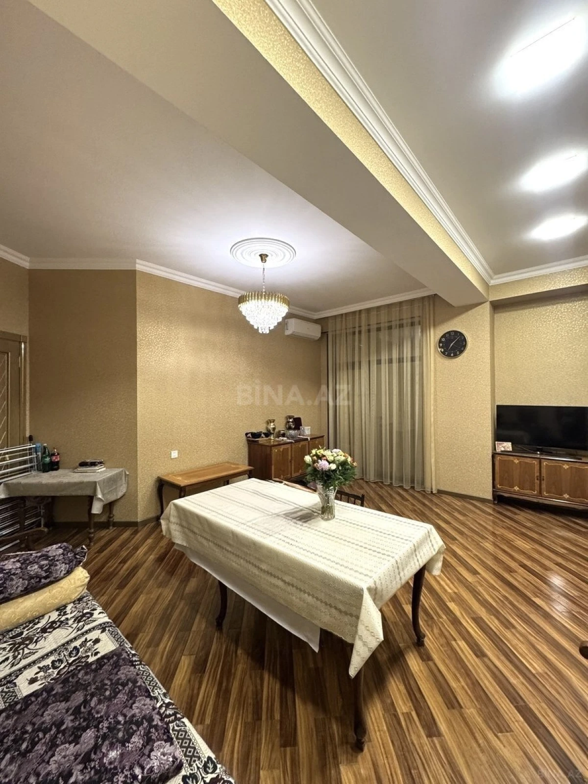 Satılır 3 otaqlı mənzil 125 m²