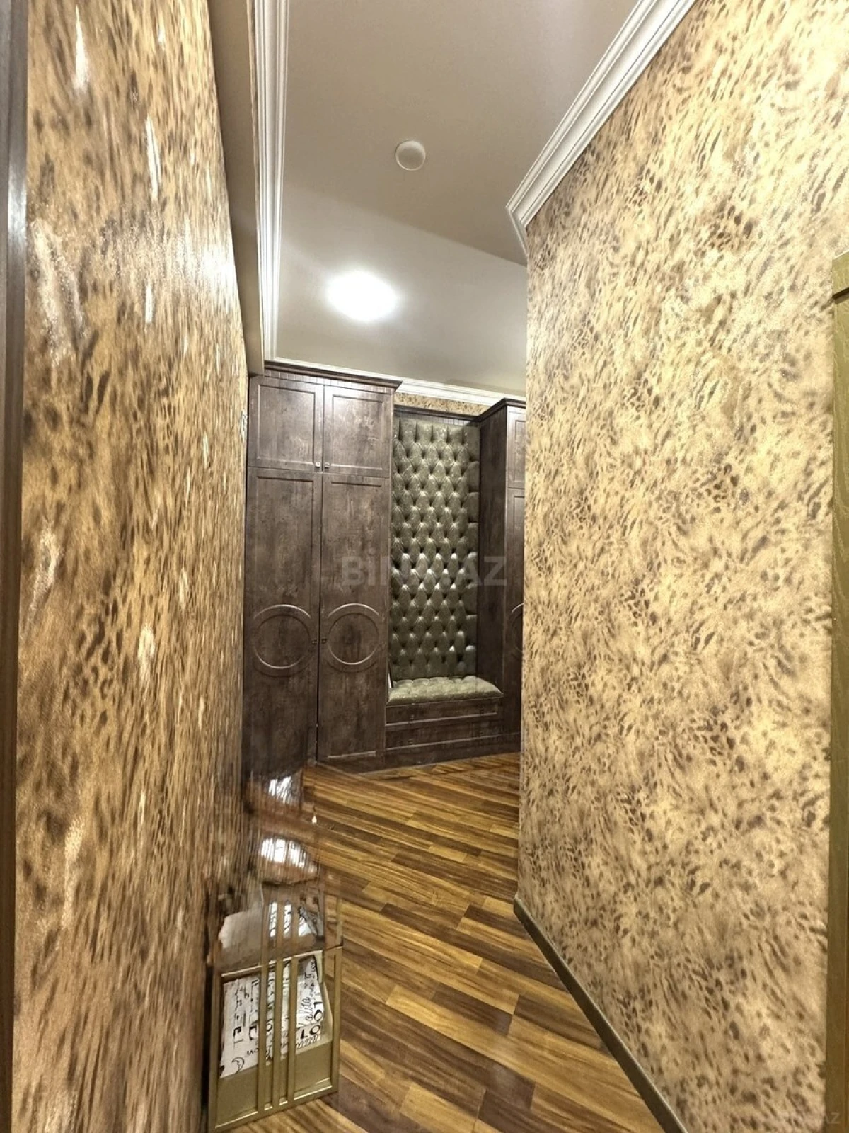 Satılır 3 otaqlı mənzil 125 m²