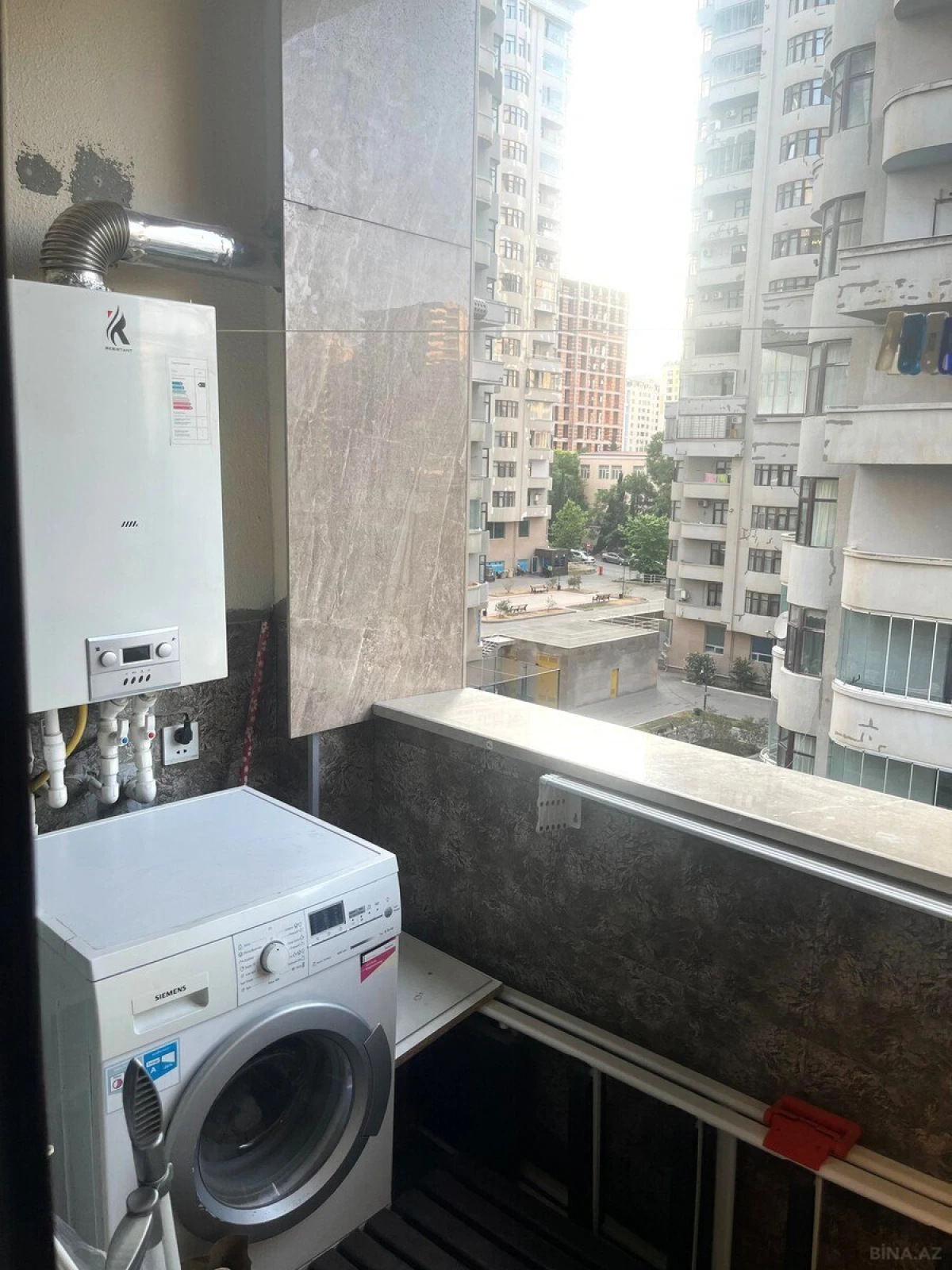 Satılır 3 otaqlı mənzil 125 m²