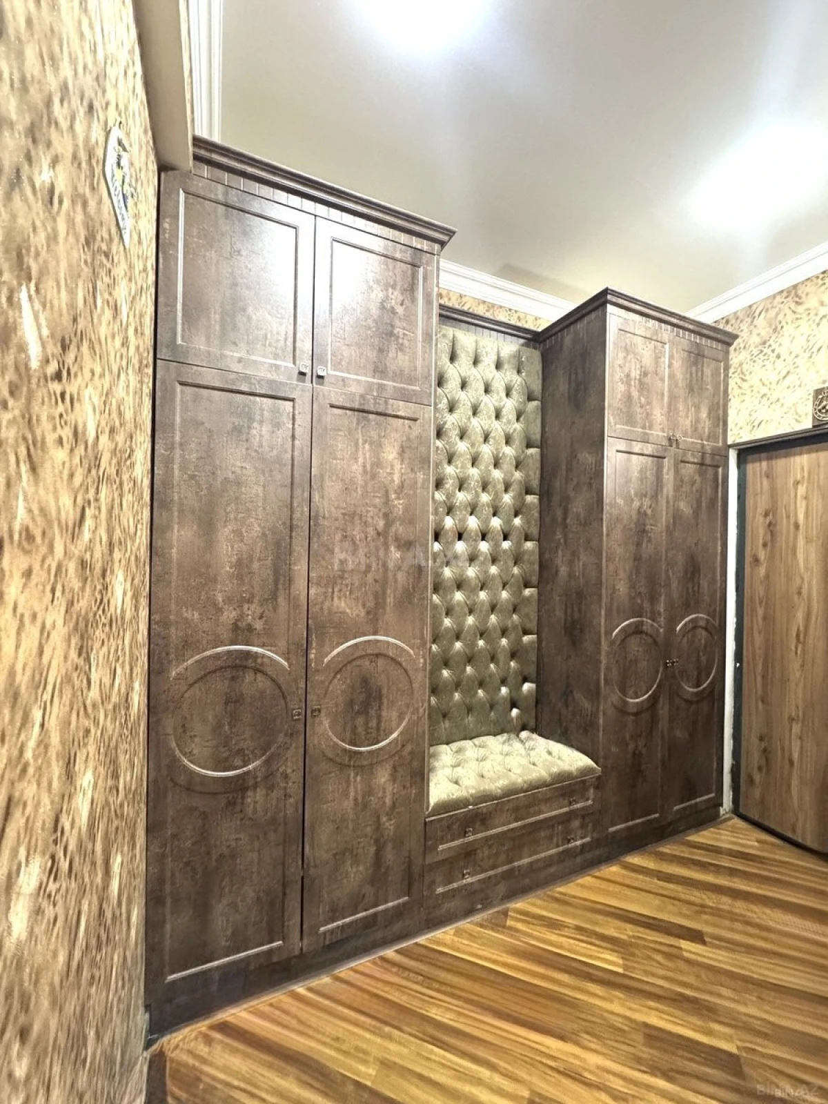 Satılır 3 otaqlı mənzil 125 m²