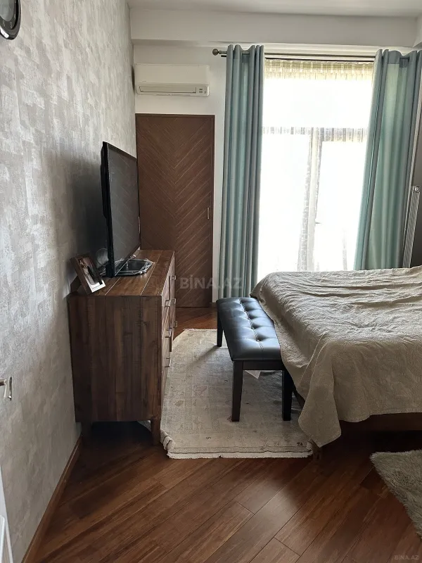Satılır 3 otaqlı mənzil 112 m²
