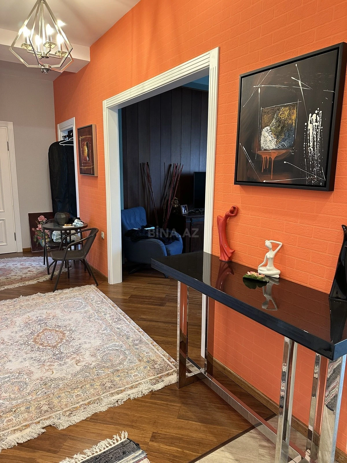 Satılır 3 otaqlı mənzil 112 m²