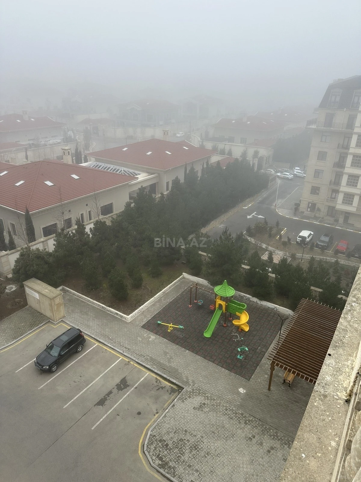 Satılır 3 otaqlı mənzil 112 m²