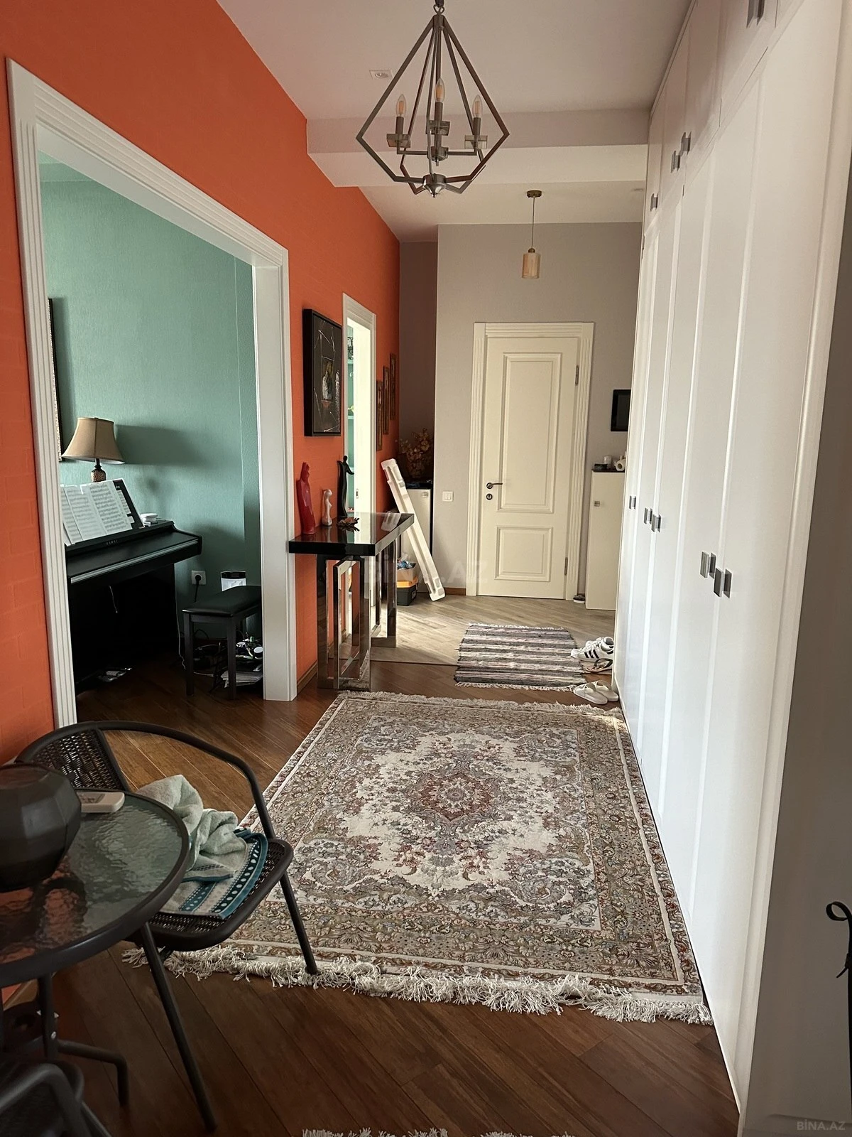 Satılır 3 otaqlı mənzil 112 m²