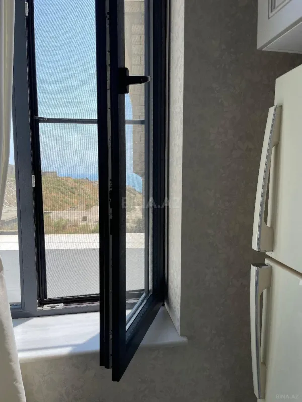 Satılır 6 otaqlı həyət evi 400 m²