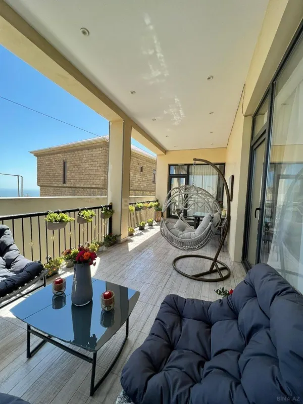 Satılır 6 otaqlı həyət evi 400 m²