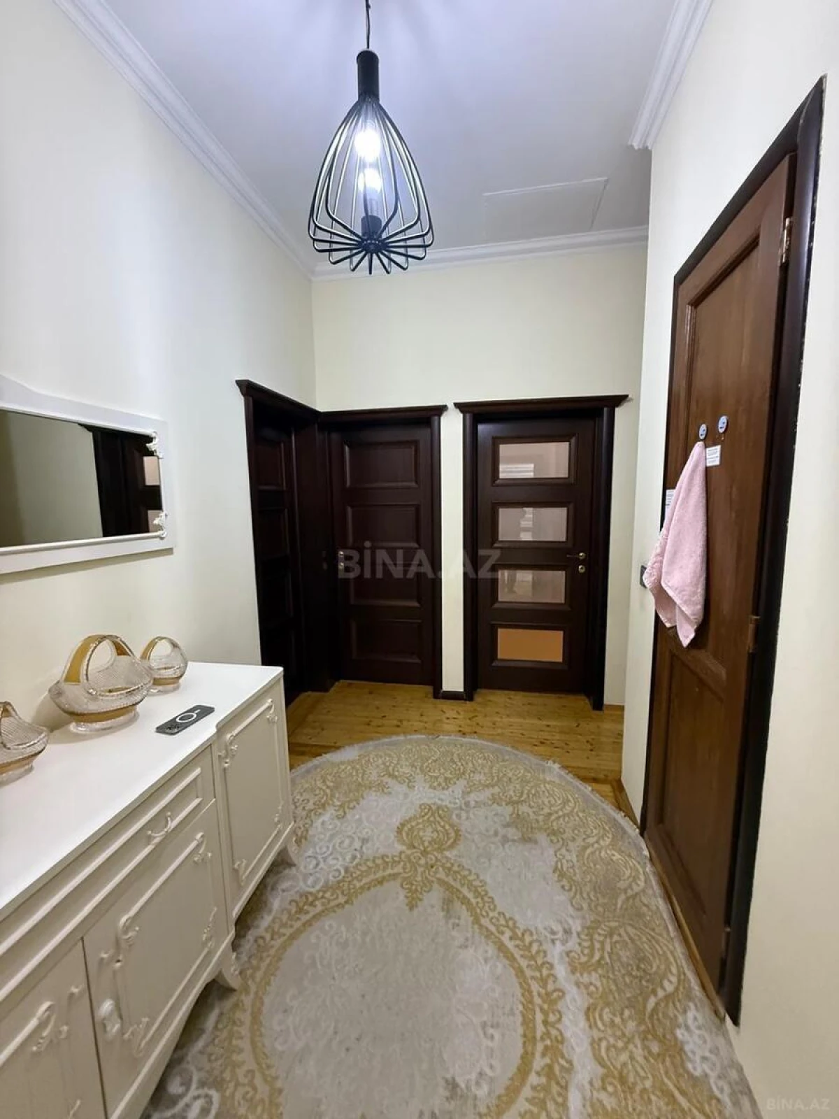 Satılır 6 otaqlı həyət evi 190 m²